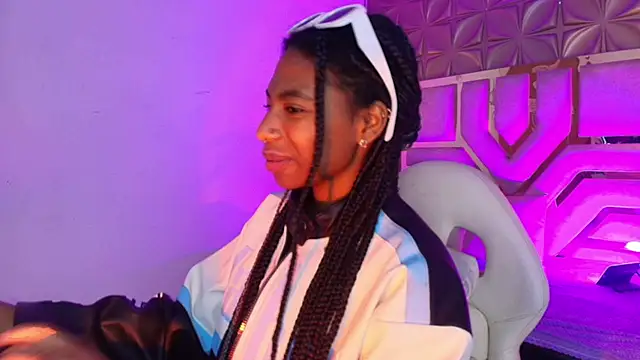 Queen perla  online show from 02.26.26