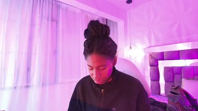 Queen perla  online show from 06.24.26