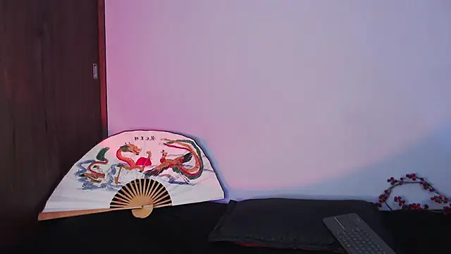 Snapshot of catipetite chatting on 01.11.25 catipetite online show from 01.11.25