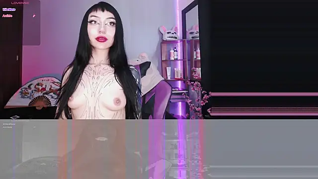 Snapshot of catipetite chatting on 02.13.25 catipetite online show from 02.13.25