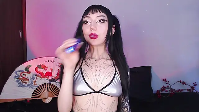 Snapshot of catipetite chatting on 03.16.25 catipetite online show from 03.16.25