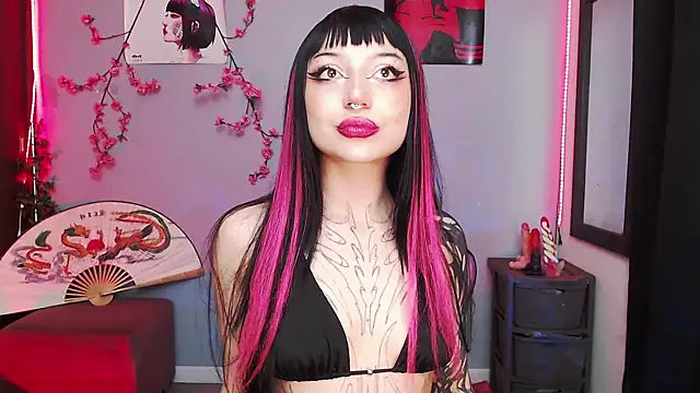 Snapshot of catipetite chatting on 02.26.26 catipetite online show from 02.26.26