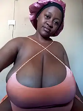 Chubbykarisma27 online show from 01.28.25