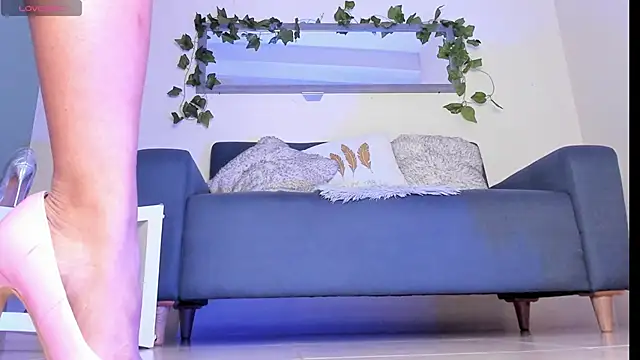 Snapshot of thais_dreams chatting on 02.08.25 thais dreams online show from 02.08.25