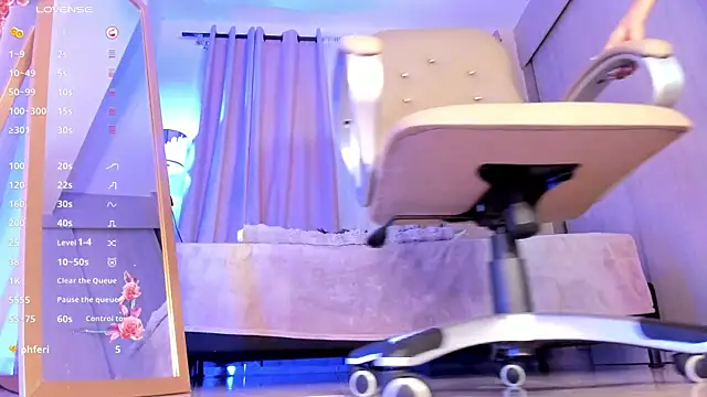 Snapshot of thais_dreams chatting on 03.12.25 thais dreams online show from 03.12.25