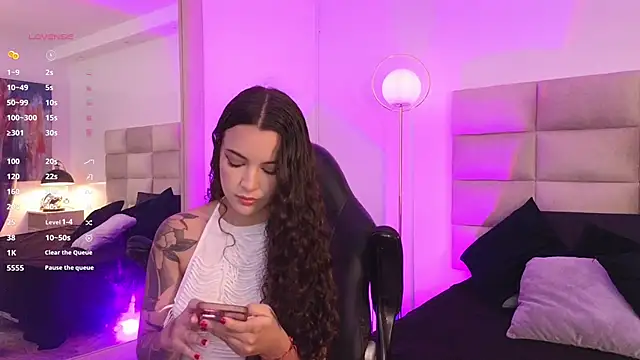 mssjulia online show from 12.20.24