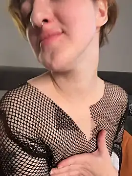 pink8ty online show from 11.14.25