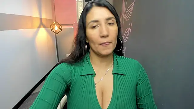 GiaFox  online show from 02.05.25