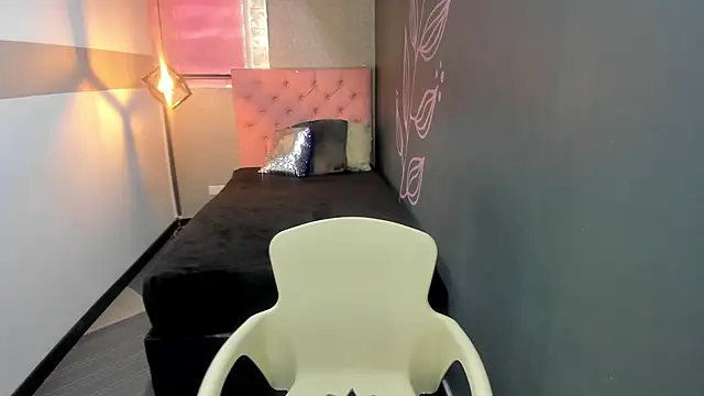 GiaFox  online show from 02.08.25