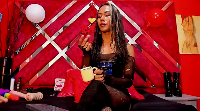 Scarlett Hot5 online show from 02.14.25