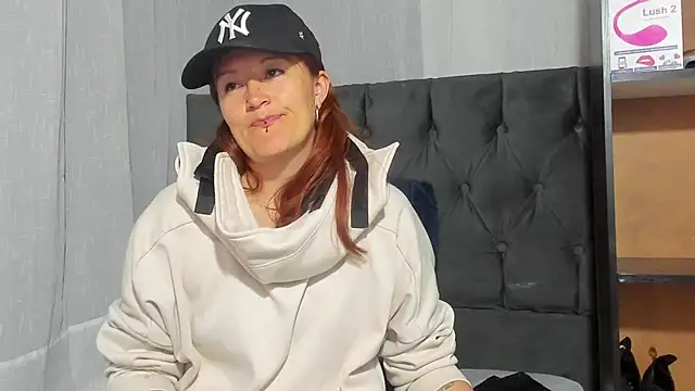 Snapshot of amberr34 chatting on 03.05.25 amberr34 online show from 03.05.25