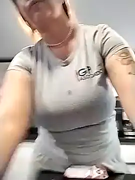 AriaRusso online show from 01.28.25