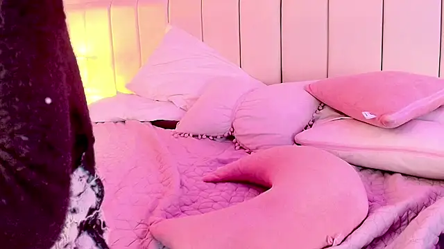 Snapshot of DeepAnalAddict chatting on 02.19.25 DeepAnalAddict online show from 02.19.25