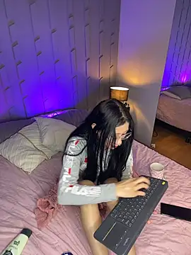 Snapshot of DeepAnalAddict chatting on 12.04.25 DeepAnalAddict online show from 12.04.25