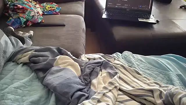 Snapshot of spundaddylive chatting on 02.16.25 spundaddylive online show from 02.16.25