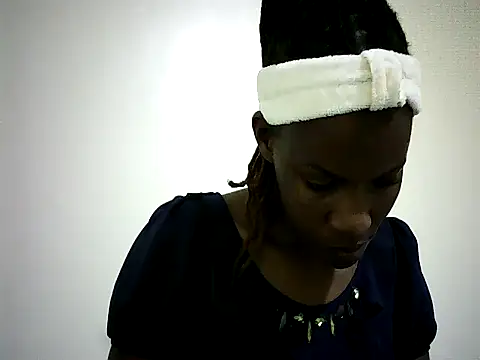 Pierra77 online show from 10.03.25