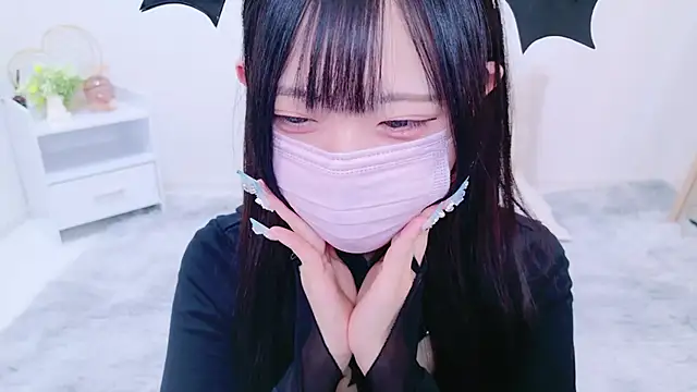 Snapshot of Suzu_ch_xx chatting on 01.02.25 Suzu ch xx online show from 01.02.25