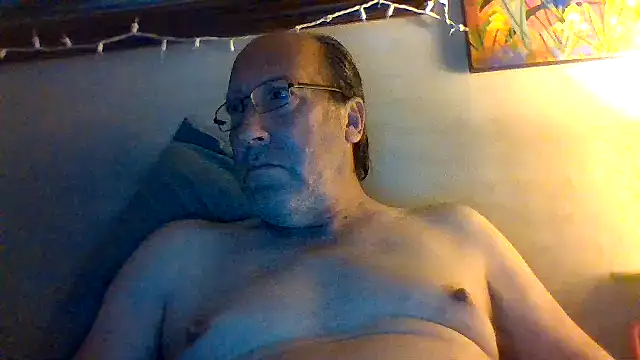 hornyrich69 online show from 04.17.26