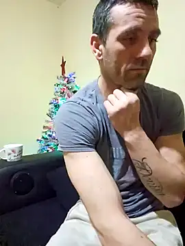 Snapshot of Aian09 chatting on 12.24.24 Aian09 online show from 12.24.24