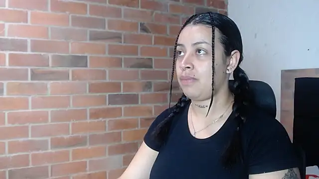 salome  hills1 online show from 02.25.26