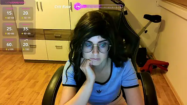 Snapshot of secretmia chatting on 10.02.25 secretmia online show from 10.02.25