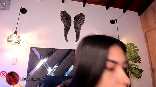 Snapshot of Bianca_zaens2 chatting on 02.04.26 Bianca zaens2 online show from 02.04.26