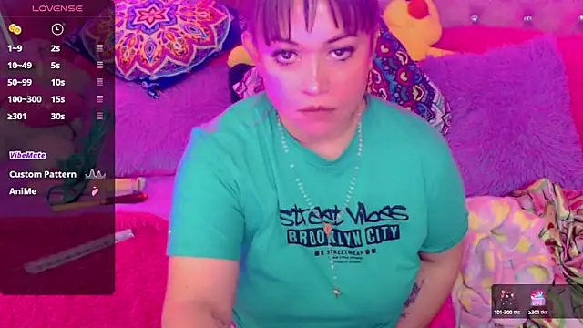 Snapshot of martina_bk chatting on 02.16.25 martina bk online show from 02.16.25