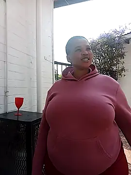 Snapshot of FreakyAngel3X chatting on 09.10.25 FreakyAngel3X online show from 09.10.25