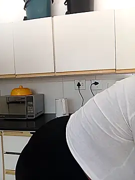 Snapshot of FreakyAngel3X chatting on 09.12.25 FreakyAngel3X online show from 09.12.25