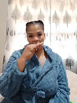 Snapshot of FreakyAngel3X chatting on 06.17.26 FreakyAngel3X online show from 06.17.26