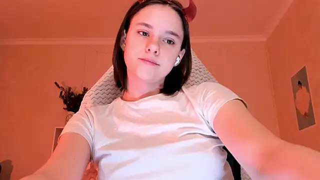 Britney Ross online show from 03.06.26