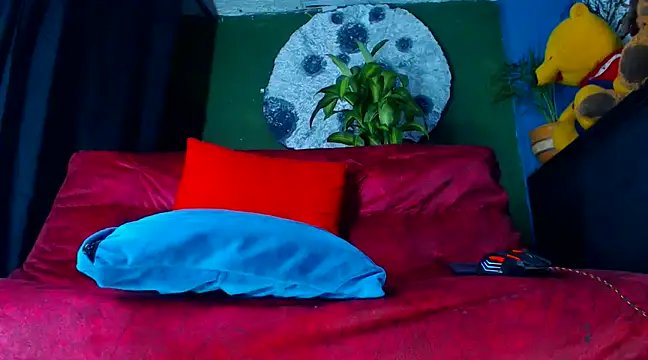 Mracialatina online show from 03.13.25