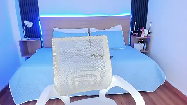 Chiqui milk  online show from 09.08.25