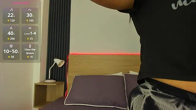 Chiqui milk  online show from 09.25.25