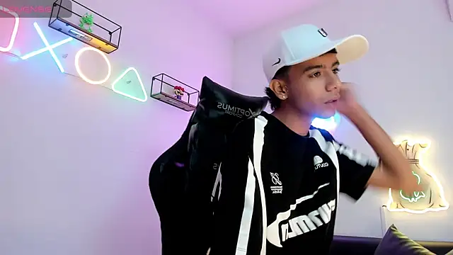 Snapshot of dikey_62 chatting on 01.30.25 dikey 62 online show from 01.30.25