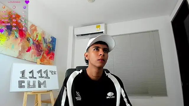 Snapshot of dikey_62 chatting on 02.01.25 dikey 62 online show from 02.01.25