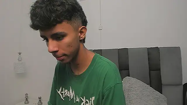 Snapshot of dikey_62 chatting on 02.26.25 dikey 62 online show from 02.26.25