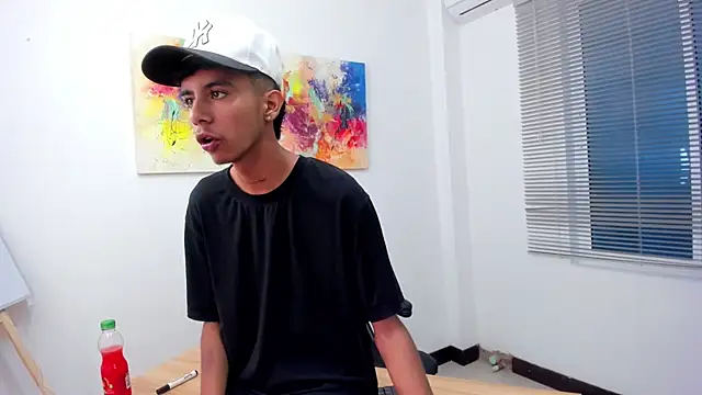 Snapshot of dikey_62 chatting on 02.28.25 dikey 62 online show from 02.28.25