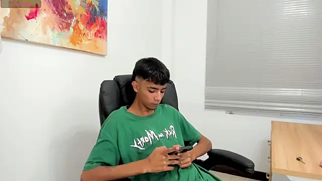 Snapshot of dikey_62 chatting on 03.13.25 dikey 62 online show from 03.13.25