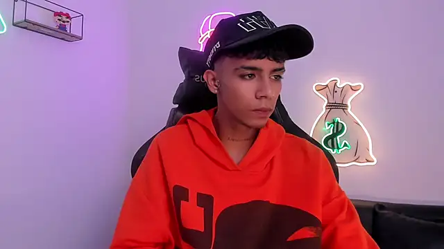 Snapshot of dikey_62 chatting on 03.14.25 dikey 62 online show from 03.14.25