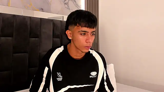 Snapshot of dikey_62 chatting on 03.15.25 dikey 62 online show from 03.15.25