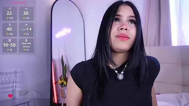 Snapshot of Natasha__Sccott chatting on 11.10.25 Natasha Sccott online show from 11.10.25