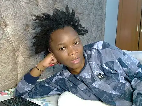 Snapshot of Naughty_Girl17 chatting on 12.02.25 Naughty Girl17 online show from 12.02.25