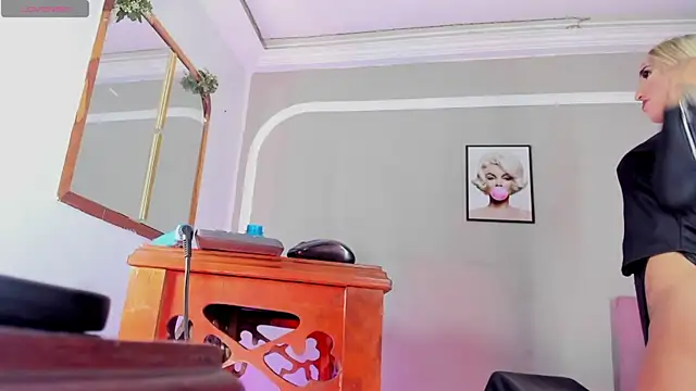 Jimena Grey online show from 10.25.25