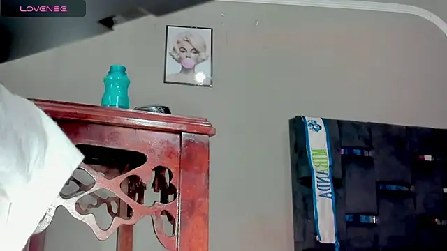 Snapshot of Jimena_Grey chatting on 06.13.26 Jimena Grey online show from 06.13.26
