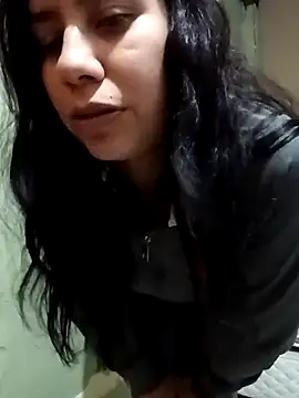 Snapshot of Michellluxo chatting on 05.05.26 Michellluxo online show from 05.05.26