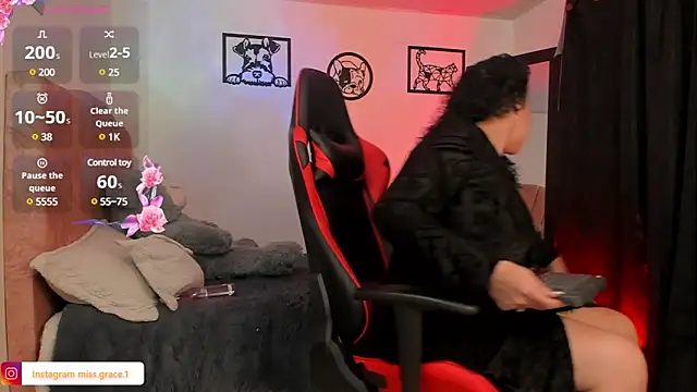 Snapshot of miss_grace_01 chatting on 12.07.24 miss grace 01 online show from 12.07.24