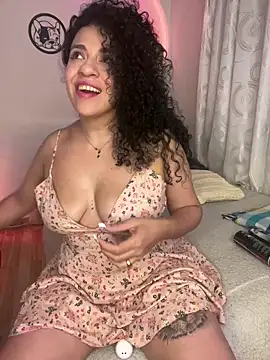 Snapshot of miss_grace_01 chatting on 02.07.25 miss grace 01 online show from 02.07.25