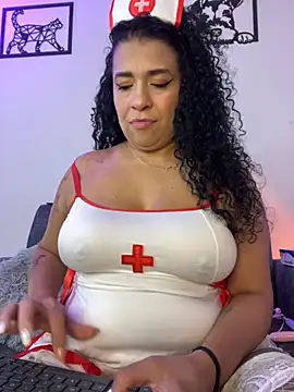 Snapshot of miss_grace_01 chatting on 09.29.25 miss grace 01 online show from 09.29.25