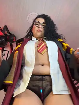 Snapshot of miss_grace_01 chatting on 10.26.25 miss grace 01 online show from 10.26.25